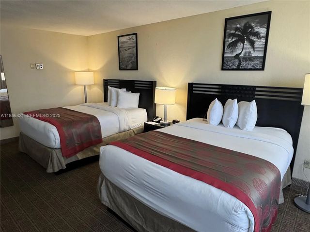5 of 24 - 19201 Collins Avenue #1108, Sunny Isles Beach, FL