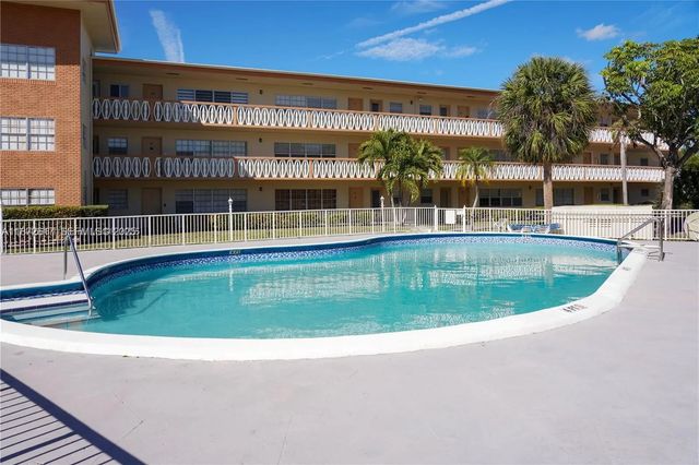 11855 Ne 19th Drive #10, North Miami
