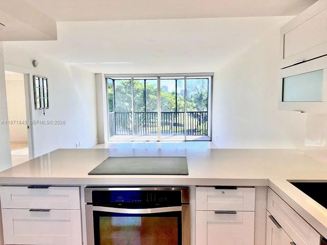 3301 N Country Club Drive #410, Aventura