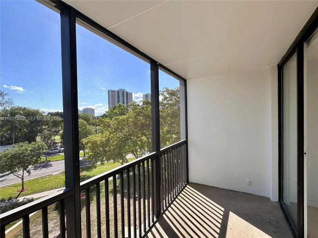3301 N Country Club Drive #410, Aventura