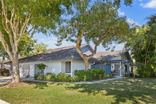 Photo of Listing #F10525031