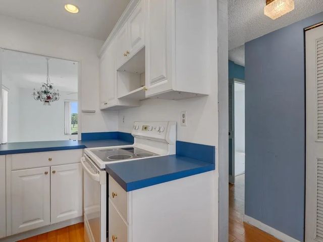 2 of 32 - 5373 Se Miles Grant Road #208, Stuart, FL