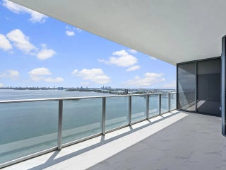 Photo of Listing #R11121270