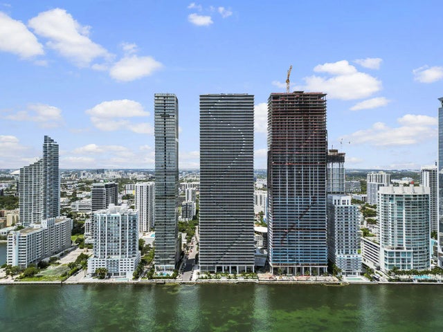 5 of 64 - 700 Ne 24th Street #3002, Miami, FL