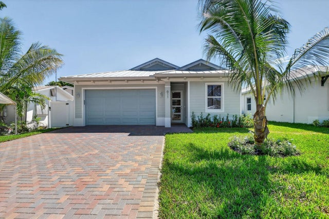 611 N Loxahatchee Drive, Jupiter