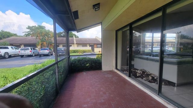 3 of 24 - 715 Banks Road, Margate, FL