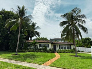 Photo of Listing #R11121413