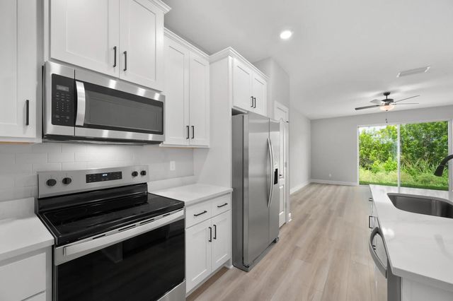 4 of 17 - 1605 Celebration Drive, Fort Pierce, FL