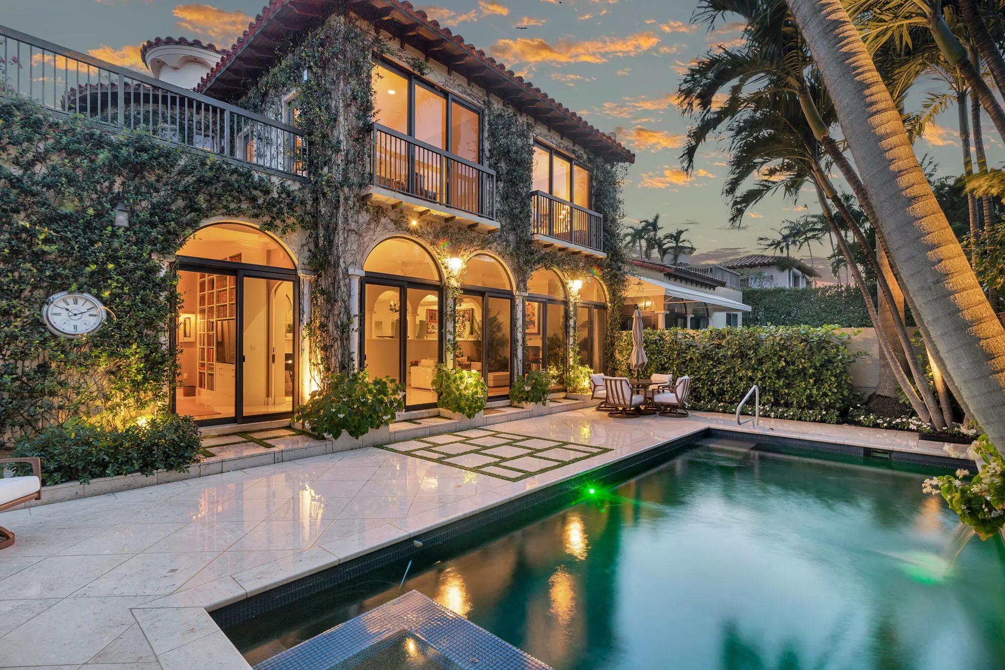 255 Everglade Avenue, Palm Beach