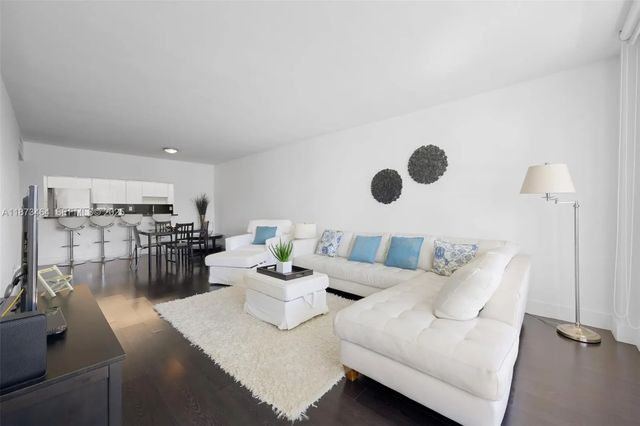 4 of 12 - 19380 Collins Avenue #1414, Sunny Isles Beach, FL