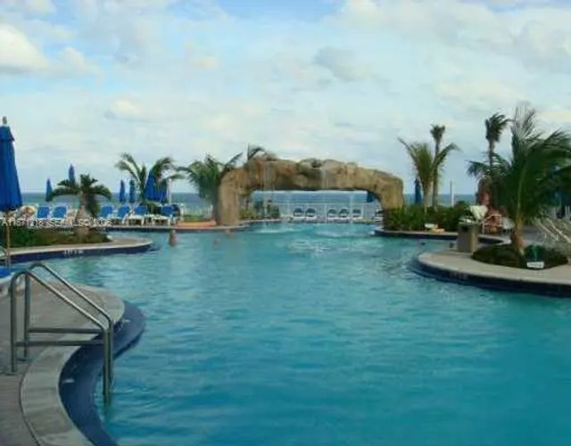 3 of 8 - 18001 Collins Avenue #1801, Sunny Isles Beach, FL