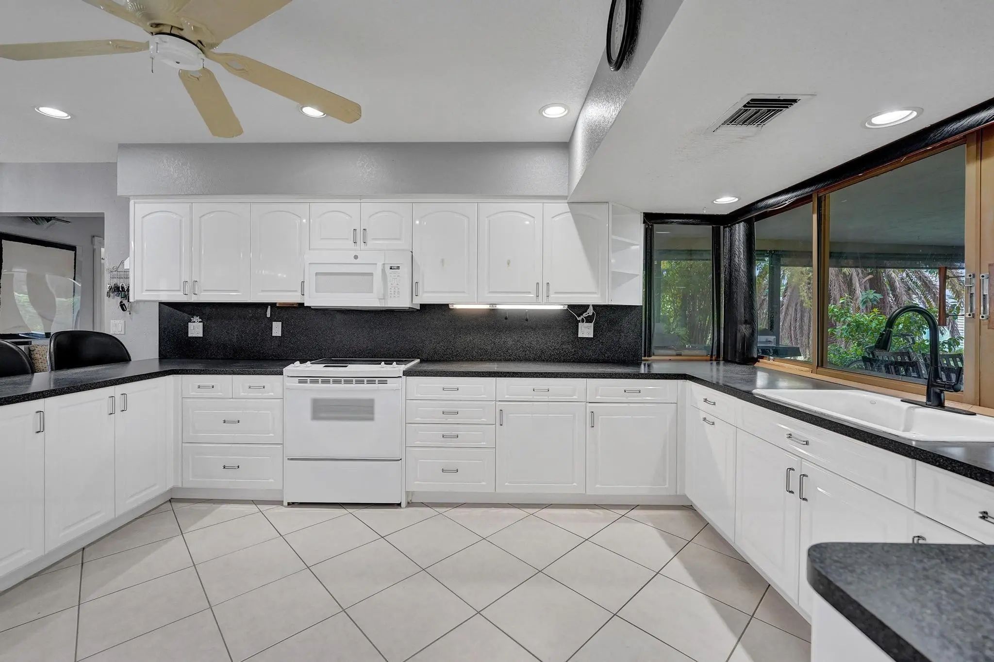 4761 Sw 72nd Avenue, Davie