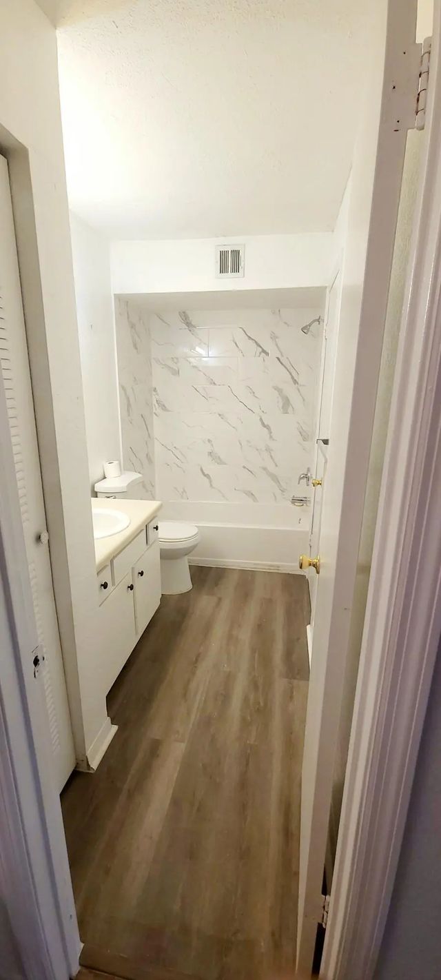 5 of 11 - 1401 Village Blvd #223, West Palm Beach, FL