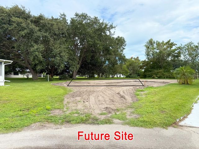 2 of 11 - 31 Florida Way, Port St. Lucie, FL