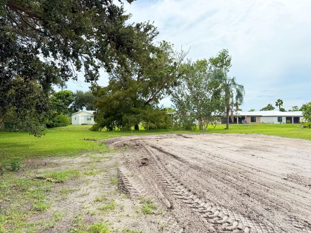 4 of 11 - 31 Florida Way, Port St. Lucie, FL