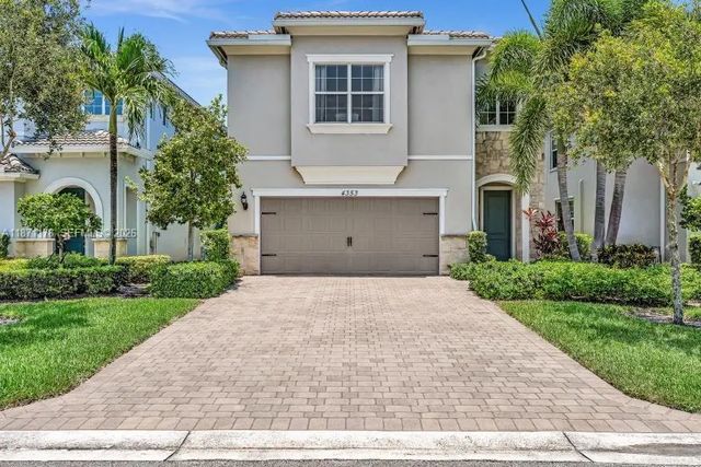 2 of 55 - 4353 Large Leaf Lane, Hollywood, FL