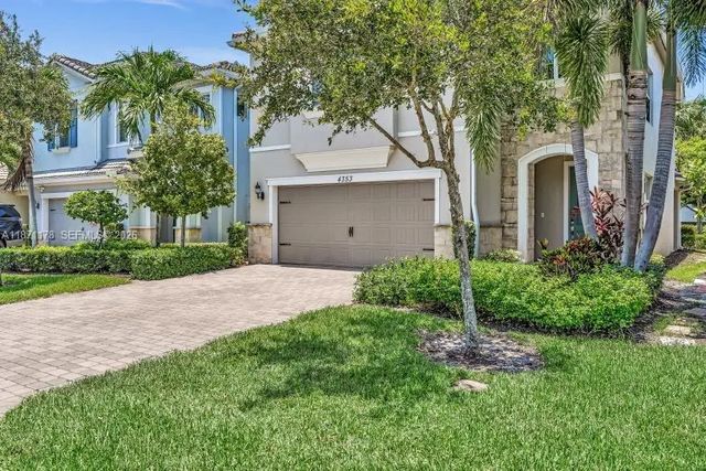 3 of 55 - 4353 Large Leaf Lane, Hollywood, FL