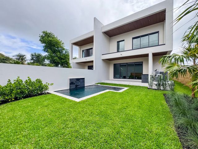 4 of 26 - 1321 Ne 14th Avenue #1321, Fort Lauderdale, FL