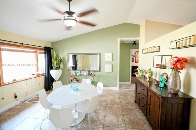 2 of 25 - 2304 Se 8th Terrace, Cape Coral, FL