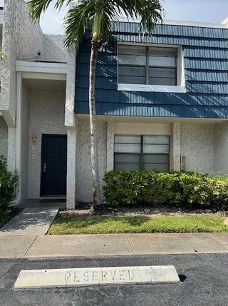 Photo of Listing #F10524786