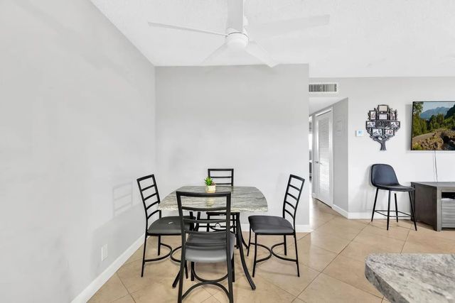 4 of 34 - 5300 Washington Street #d308, Hollywood, FL