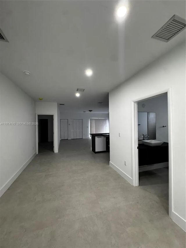 2 of 16 - 2541 Nw 9th Street, Fort Lauderdale, FL