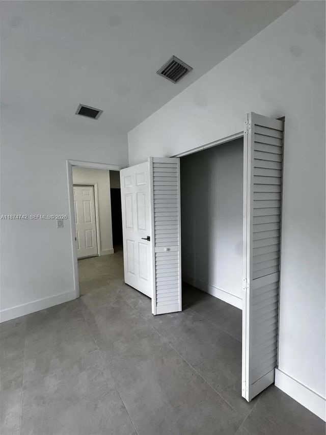 5 of 16 - 2541 Nw 9th Street, Fort Lauderdale, FL