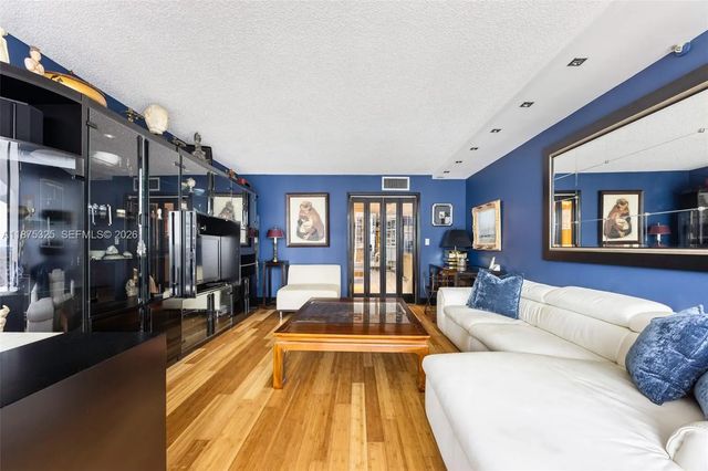 2 of 29 - 1717 N Bayshore Drive #a-3042, Miami, FL