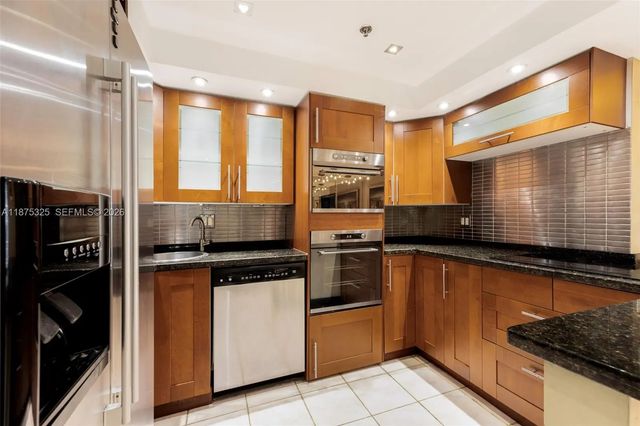5 of 29 - 1717 N Bayshore Drive #a-3042, Miami, FL