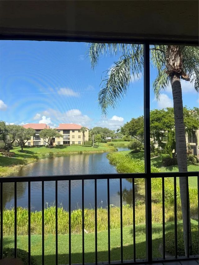 5147 Europa Drive #n, Boynton Beach