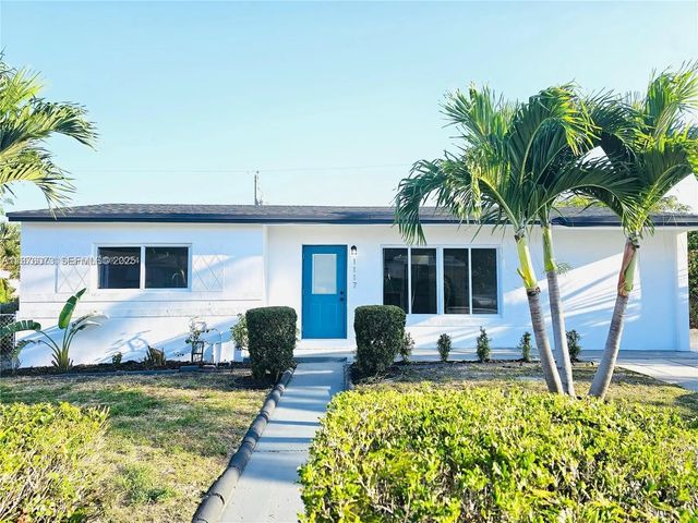 2 of 16 - 1117 W 26th Court, Riviera Beach, FL