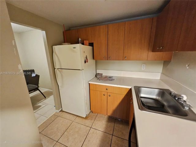 4 of 47 - 411 Executive Center Drive #209, West Palm Beach, FL
