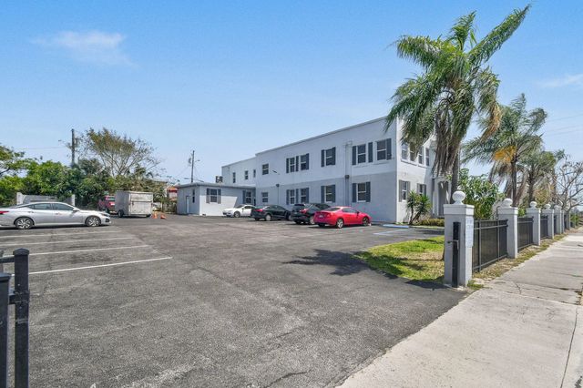 2 of 15 - 1401 Division Avenue, West Palm Beach, FL