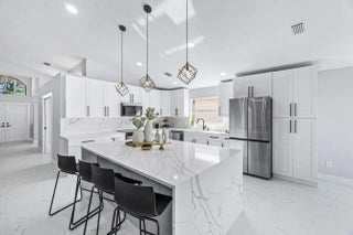 Photo of Listing #R11123100