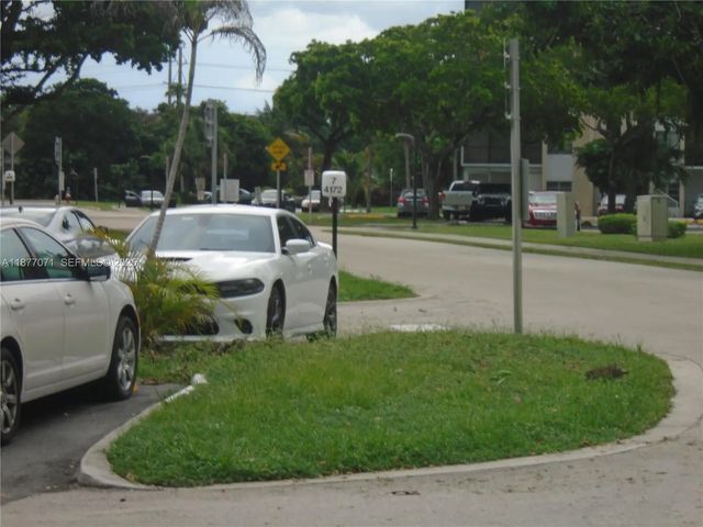 5 of 27 - 4174 Inverrary Drive #303, Lauderhill, FL
