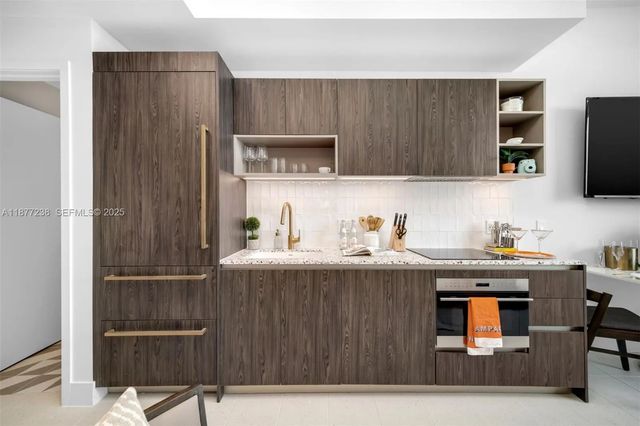 5 of 21 - 159 Ne 6th Street #5112, Miami, FL