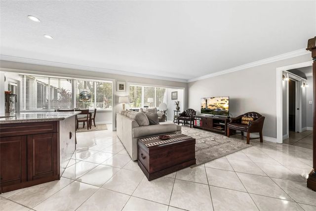 4 of 36 - 1000 Se 4th Street #117 & 118, Fort Lauderdale, FL