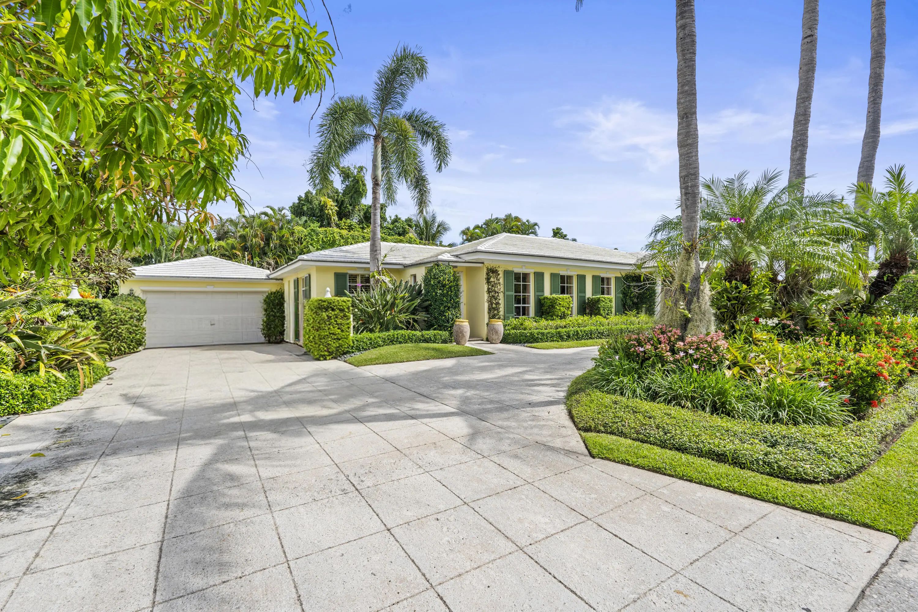 241 Via Linda, Palm Beach