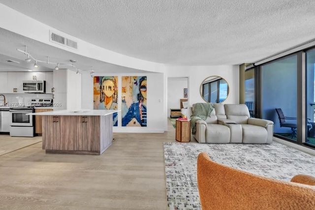 5 of 56 - 2401 S Ocean Drive #2504, Hollywood, FL