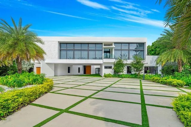 3 of 58 - 19 Gatehouse Road, Sea Ranch Lakes, FL
