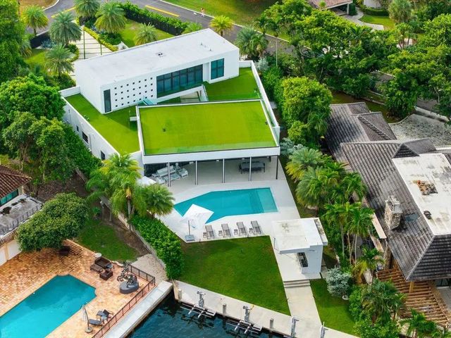 5 of 58 - 19 Gatehouse Road, Sea Ranch Lakes, FL