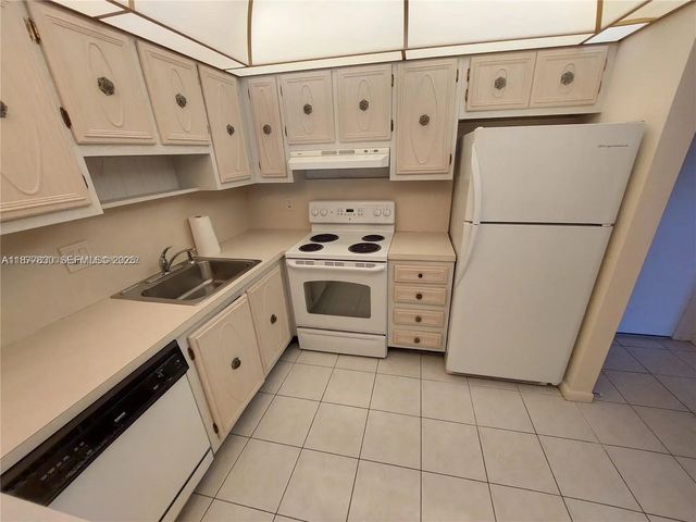 257 S Cypress Road #438, Pompano Beach