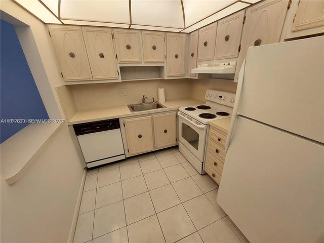 2 of 20 - 257 S Cypress Road #438, Pompano Beach, FL