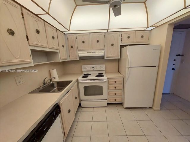 3 of 20 - 257 S Cypress Road #438, Pompano Beach, FL