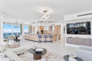 Photo of Listing #F10526408