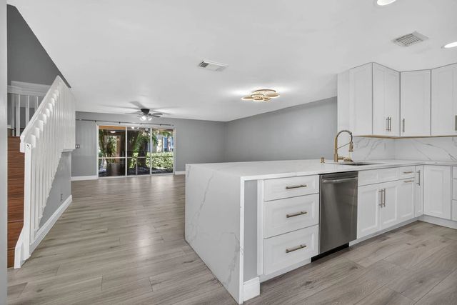 4 of 17 - 4771 Pinemore Lane, Lake Worth, FL
