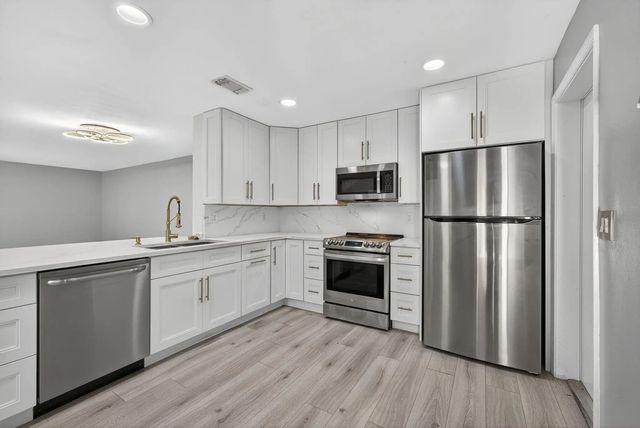 5 of 17 - 4771 Pinemore Lane, Lake Worth, FL