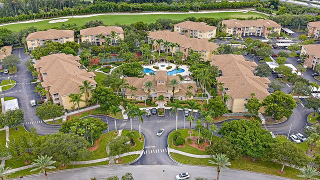 6466 Emerald Dunes Drive #207, West Palm Beach