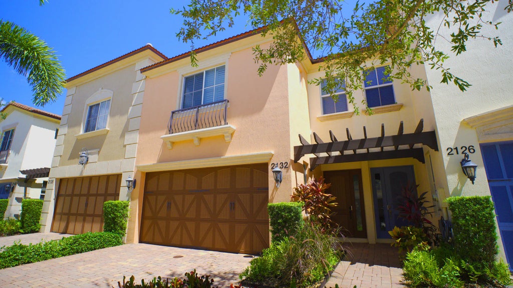 2132 Foxtail View Court, West Palm Beach
