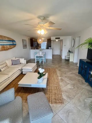 Photo of Listing #R11124038